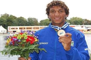 Após bronze no C1 1000m, brasileiro é ouro na final do C1 500m do Campeonato Mundial de canoagem velocidade / Foto: Divulgação